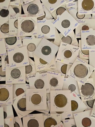 Más de 150 monedas encapsuladas + Japón Edo