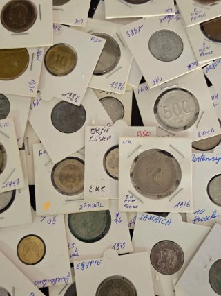 Más de 150 monedas encapsuladas + Japón Edo
