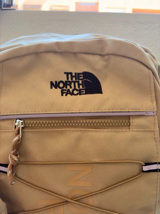 Mochila The North Face Beige y Amarilla
