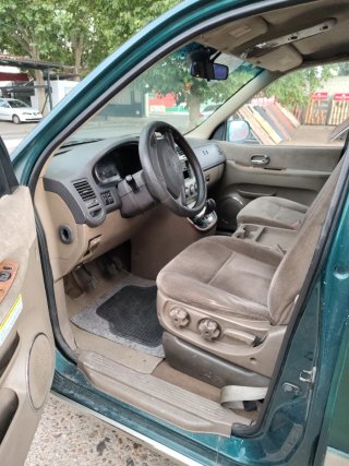 KIA Carnival 2005
