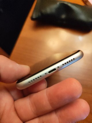 iPhone 11 Apple