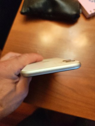 iPhone 11 Apple