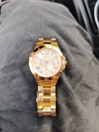 Reloj original Guess Dorado Mujer