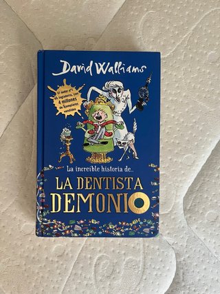 La increíble historia de-- La dentista demonio