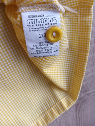Bata escolar infantil Minions amarilla