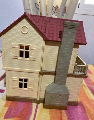 Casa Sylvanian con luz