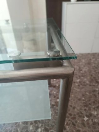 Mesa extensible diseño acero y cristal