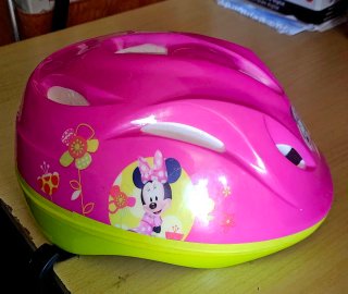 Bici infantil niña Btwin rosa + 2 cascos nuevos