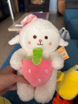 Lote 5 peluches: oveja, pollo, tiburón, Harry Pott