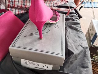 Conjunto zapato y bolso fiesta fucsia