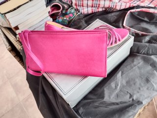 Conjunto zapato y bolso fiesta fucsia