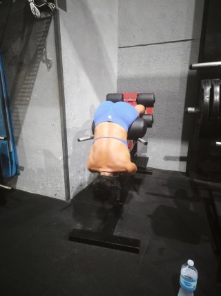 Máquina Glute Ham Raise GYM FACTORY L4