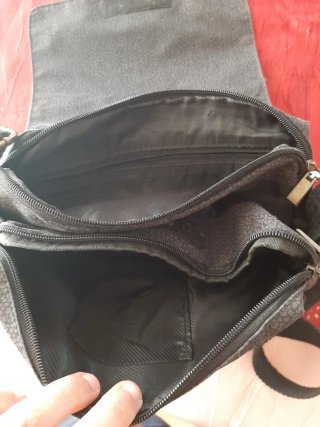 Borsa a tracolla Cilleni grigia con zip
