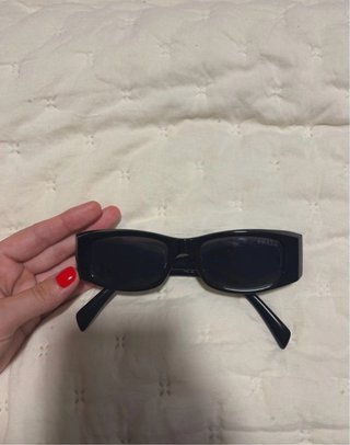 Gafas de sol Prada negras