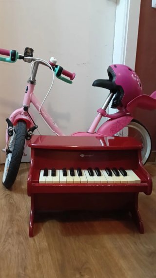 Piano Infantil de Madera Rojo