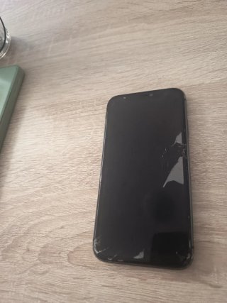 iPhone 11 Negro para piezas estado desconocido