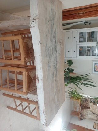 Mesa madera rústica con 5 banquetas