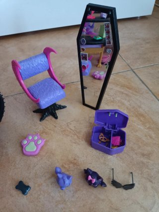 2 muñecas Monster High y accesorios