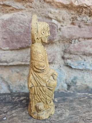 Figura religiosa antigua
