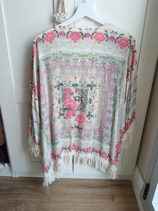 Kimono Zara floral talla única