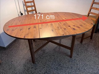 Mesa redonda extensible + 4 sillas Marca IKEA