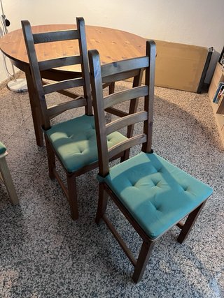 Mesa redonda extensible + 4 sillas Marca IKEA