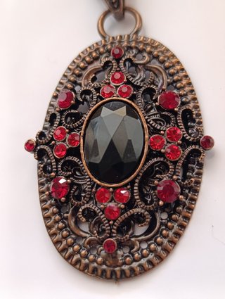 Collana Goth Barocca Zirconi Rossi Neri