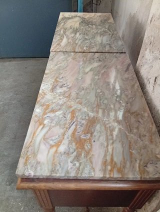 Mesitas de noche de madera y mármol