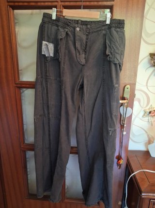 Pantaloni cargo grigi donna