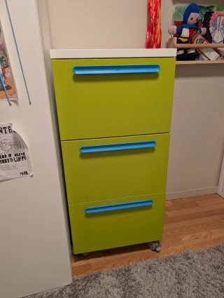 Mueble cajones azul y verde