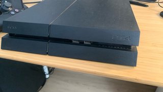 PS4 + 2 mandos + 7 juegos