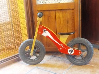 Bicicleta infantil madera