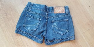 Shorts vaqueros Bershka años 2000