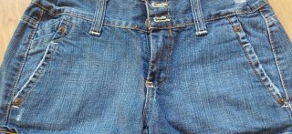 Shorts vaqueros Bershka años 2000