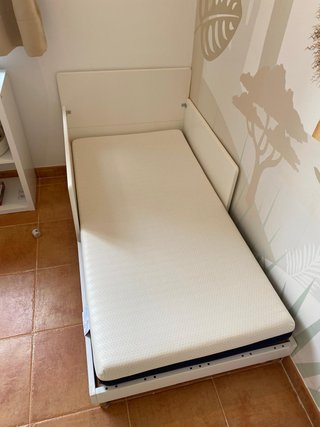 Cuna Kave Home Evolutiva + Colchón