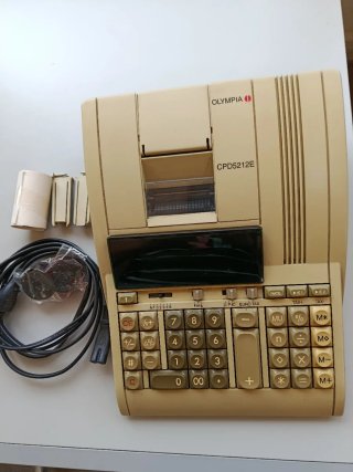 Calculadoraantigua Olympia CPD5212E  Funciona