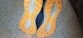 Zapatillas Kiprun running azul y naranja