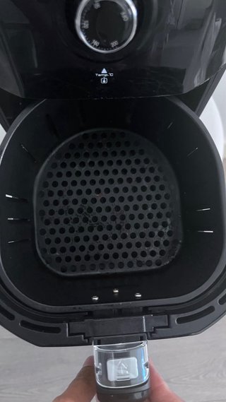 Freidora de aire negra