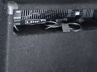 LEER! AMPLIFICADOR LINE 6 LD150 BAJO 15" TW