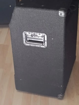 LEER! AMPLIFICADOR LINE 6 LD150 BAJO 15" TW