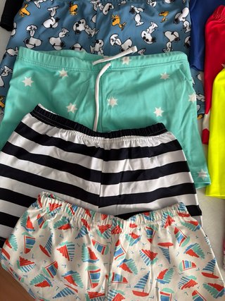 Lote 9 bañadores niño Talla 7/8