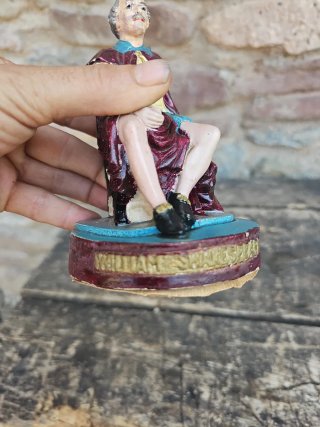 Figura decorativa antigua