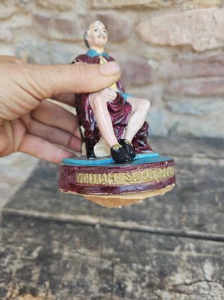 Figura decorativa antigua