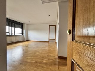 Piso en alquiler en Pº Zorrilla - Cuatro de Marzo en Valladolid