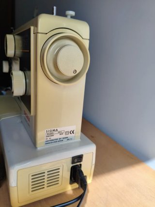 Máquina de coser Sigma 5011