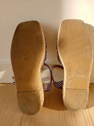 Sandalias Boohoo Rayas Azul Marino y Blanco N36