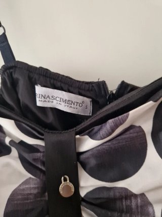 Vestido de fiesta lunares con lazo