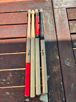 Dos juegos de baquetas