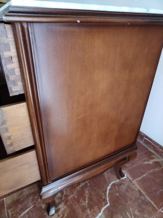 Cómoda de madera y mármol con 6 cajones