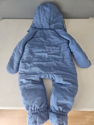 Buzo de invierno azul para bebé